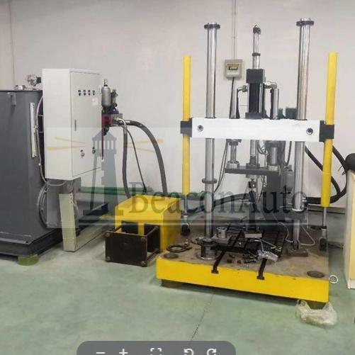 波紋管大振幅拉壓疲勞試驗機(jī)